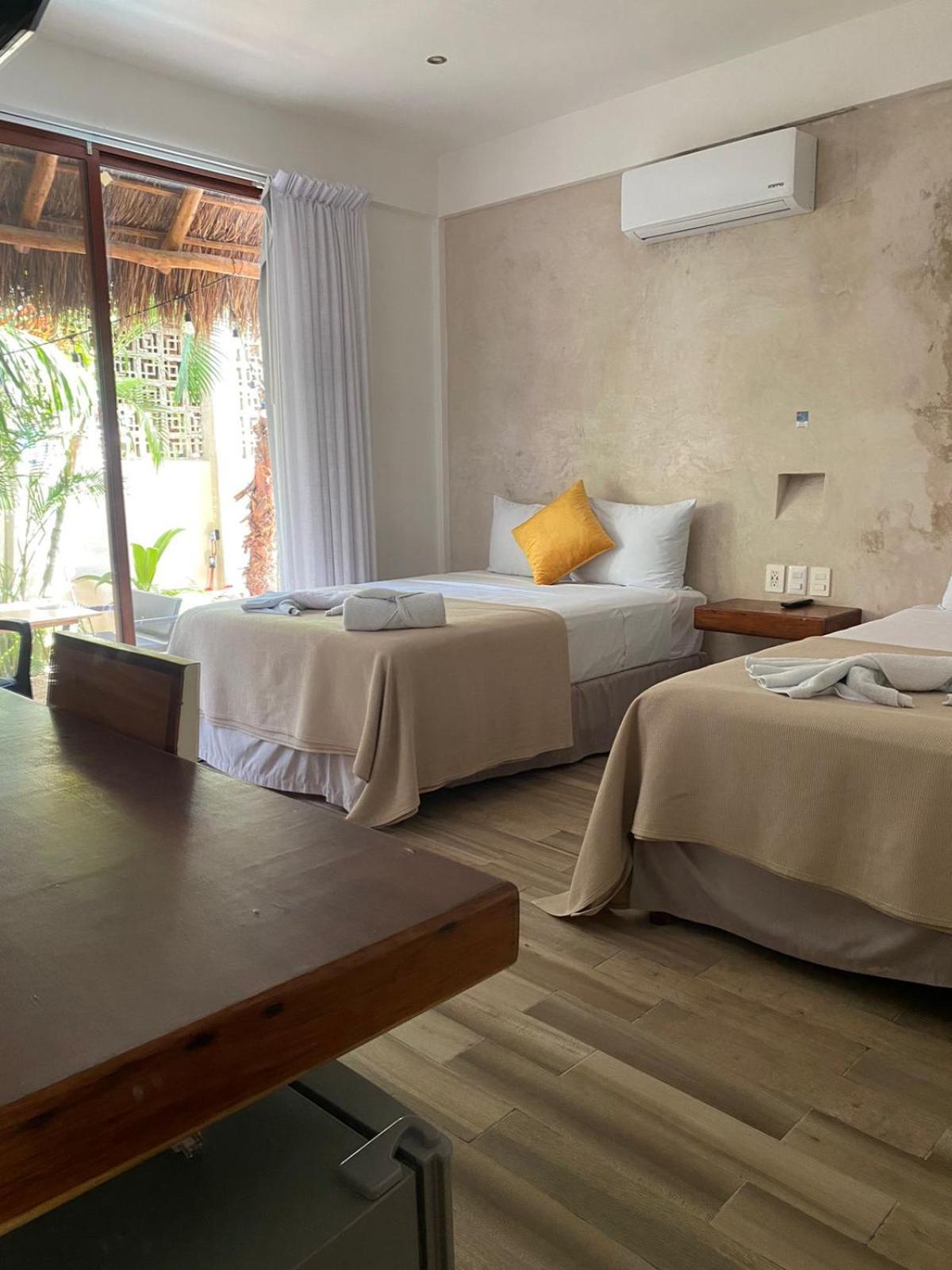 Hotel Pelecanus Suites Holbox Bagian luar foto