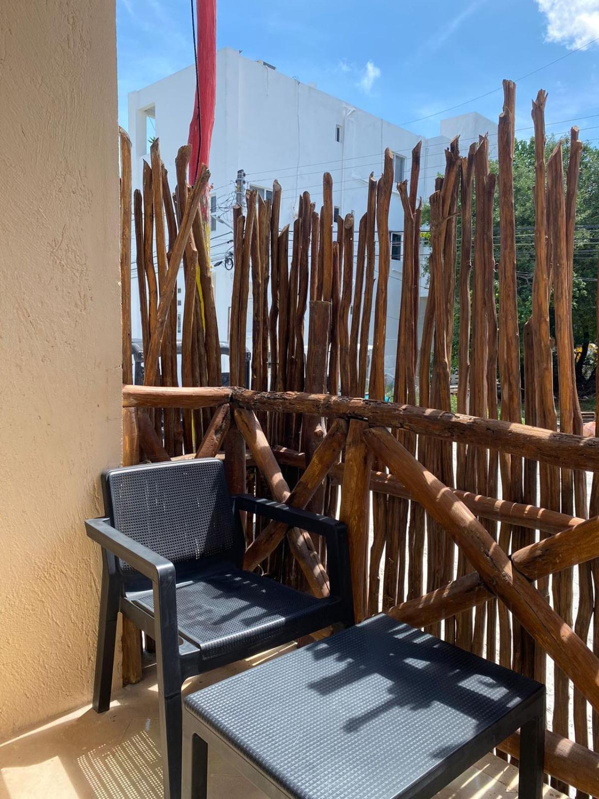 Hotel Pelecanus Suites Holbox Bagian luar foto