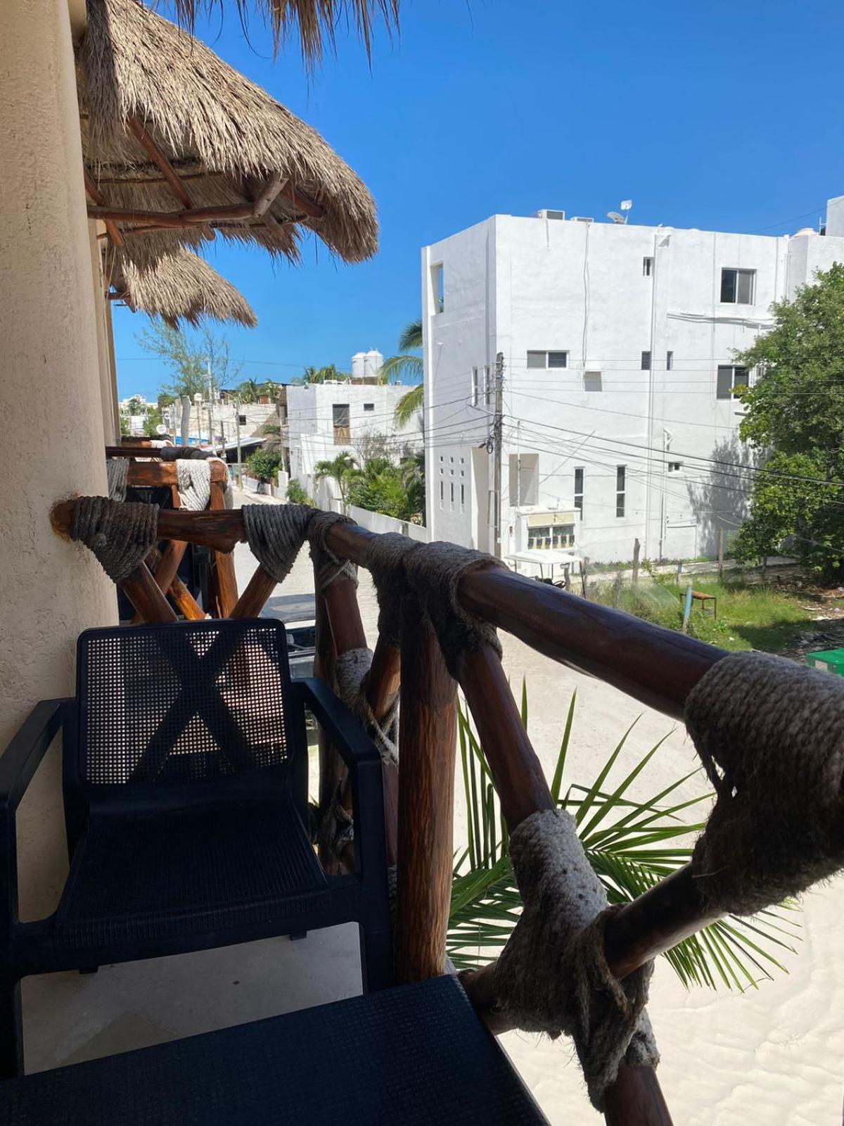 Hotel Pelecanus Suites Holbox Bagian luar foto