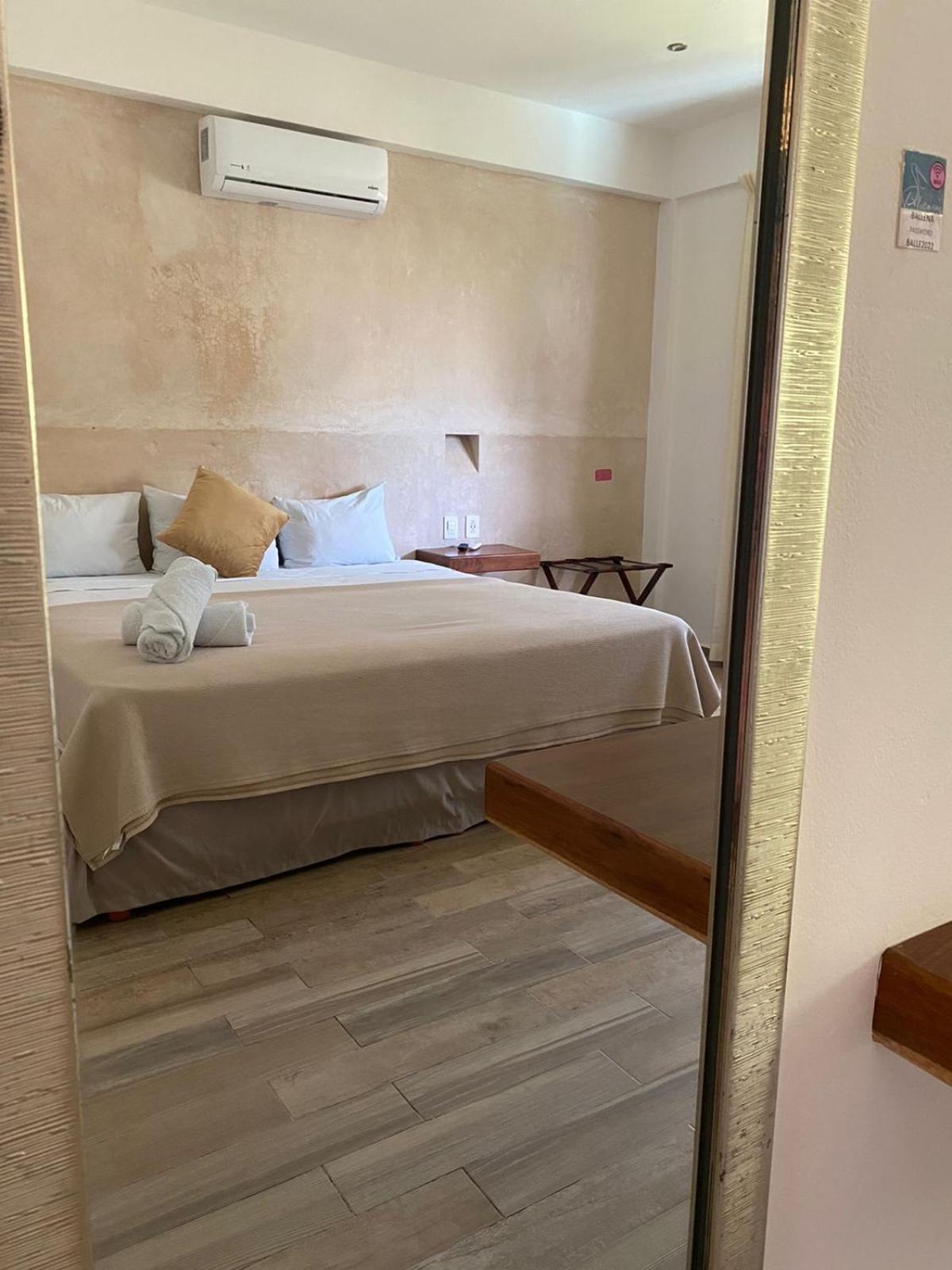 Hotel Pelecanus Suites Holbox Bagian luar foto