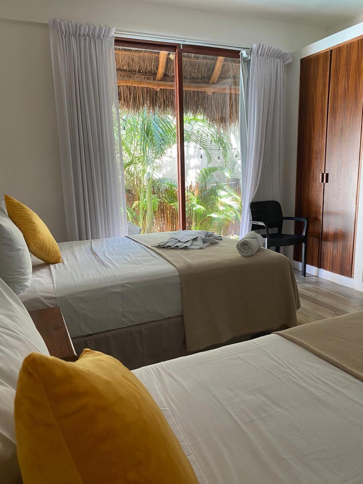 Hotel Pelecanus Suites Holbox Bagian luar foto